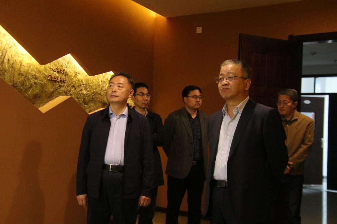 图片4.jpg 图片4.jpg