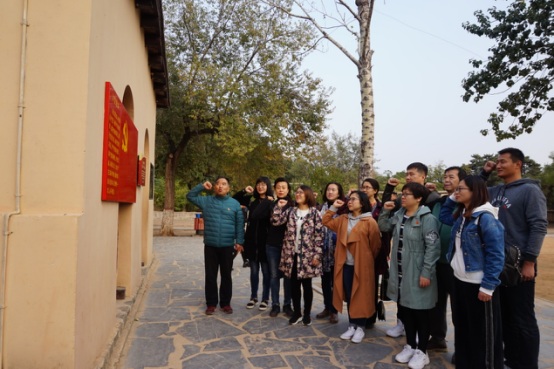 基础部党员走进西柏坡红色教育基地实践学习新闻稿381.png 基础部党员走进西柏坡红色教育基地实践学习新闻稿381.png